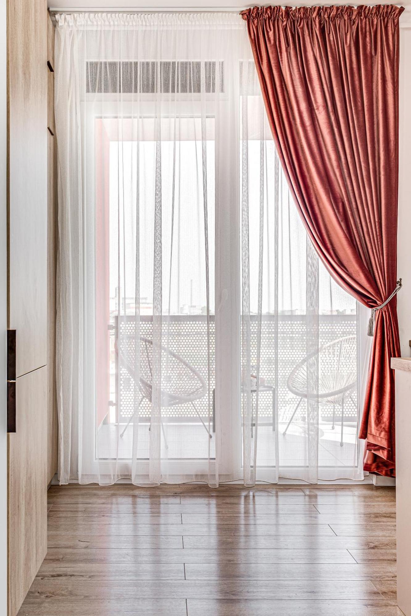 Ari Pink & Turquoise - Afi Mall High-End Apartments Arad Exterior photo
